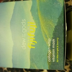 Collagen vitamin mask